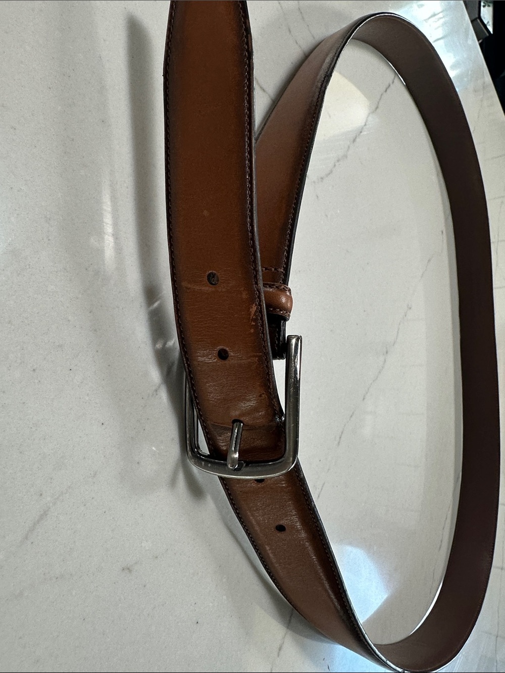 Roundtree & Yorke Men's Brown Leather Belt with Silver Buckle
